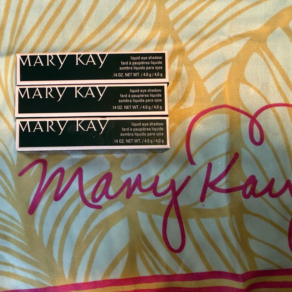 Mary Kay Liquid eyeshadow set